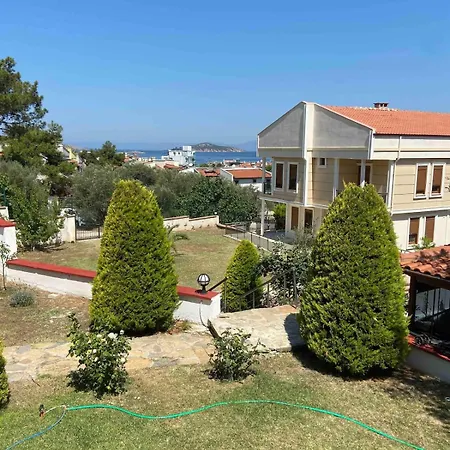 Suitable Family With Garden Ayvalik